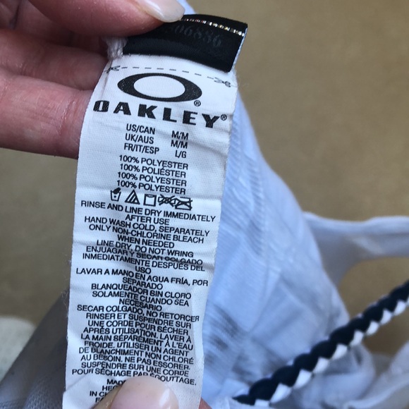 Oakley - Cover Up - Picture 4 of 4